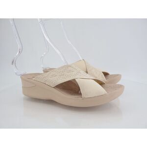 Bzees Women Sundance Sandals 11 M Wedge Heel Slip On Ivory Stretch Casual Comfy